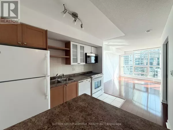 Toronto (niagara), ON M5V1B7,600 Fleet ST #1203