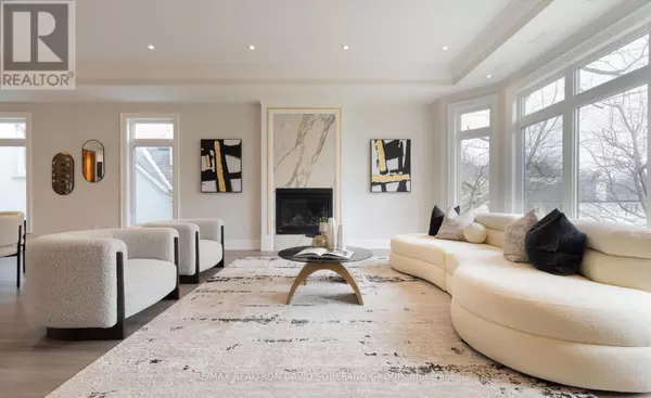 Toronto (clanton Park), ON M3H1Y2,106 ALLINGHAM GARDENS