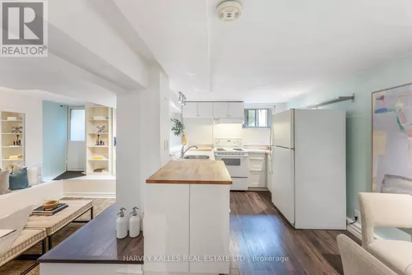 Toronto (yonge-st. Clair), ON M4V1H6,107 Farnham AVE #Lower