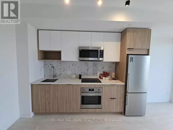 Toronto (regent Park), ON M5A0W7,5 Defries ST #3310