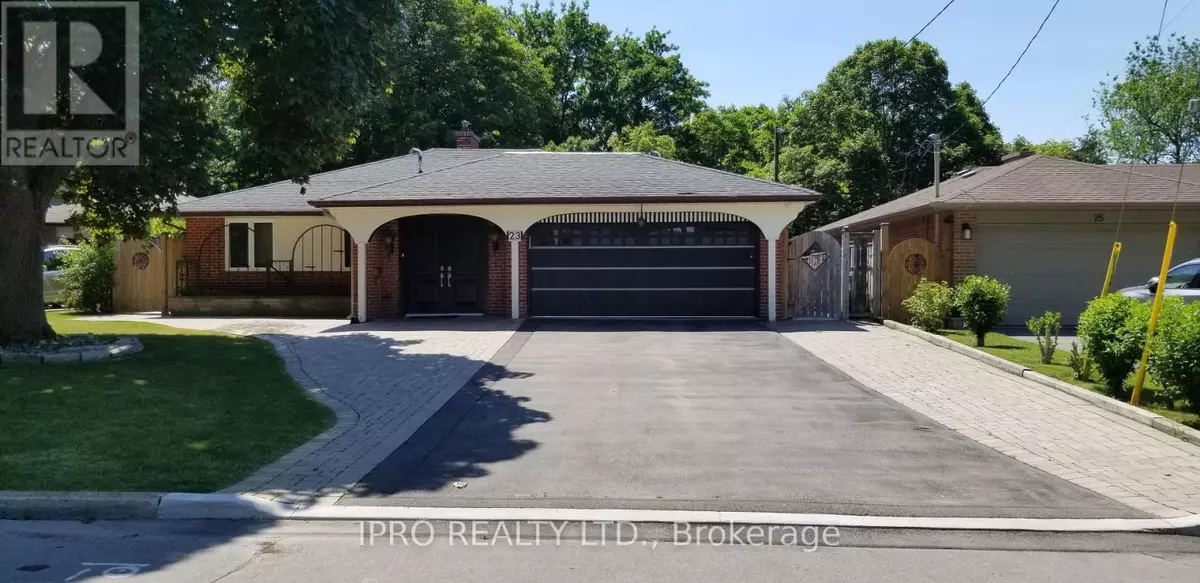 Toronto (victoria Village), ON M4A1P5,23 PITCAIRN CRESCENT
