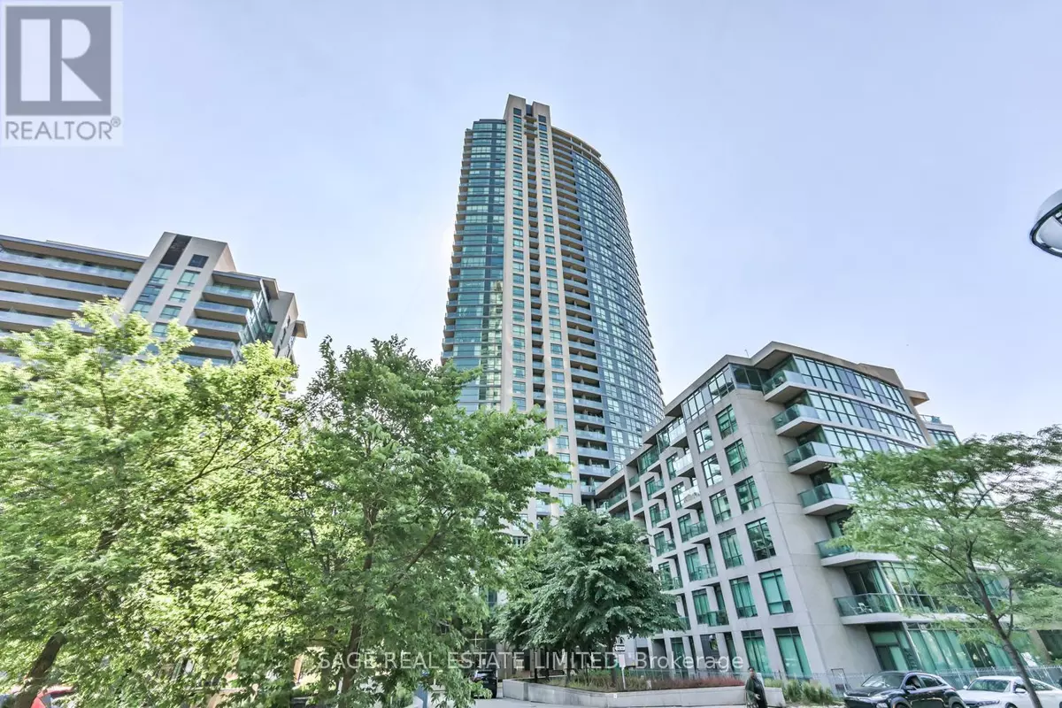 Toronto (niagara), ON M5V4A2,215 Fort York BLVD #702
