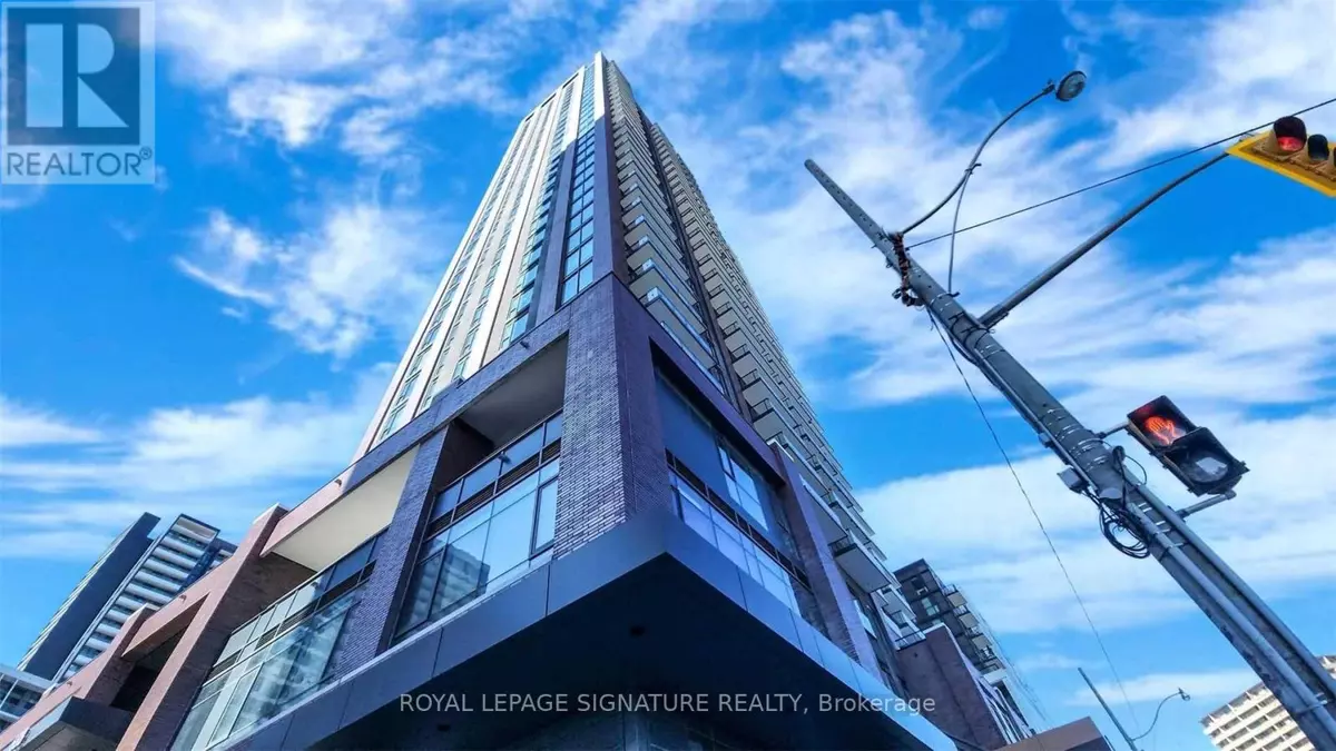 Toronto (regent Park), ON M5A0R8,130 River ST #201