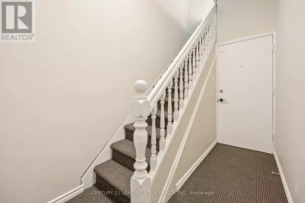 Toronto (annex), ON M5S1Y3,526 Bloor ST West ##2