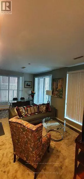 Toronto (bay Street Corridor), ON M5H4E8,70 Temperance ST #411