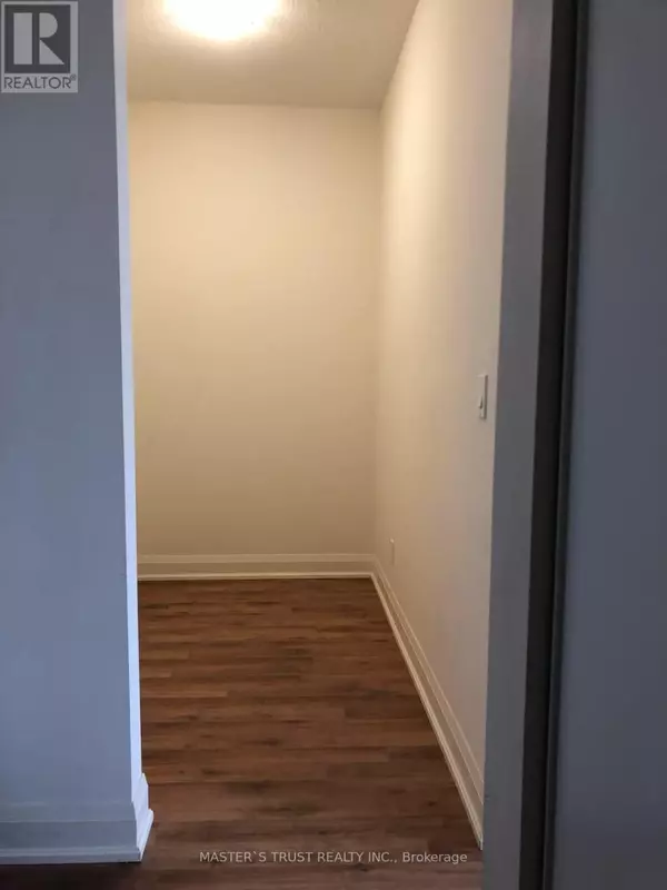 Toronto (willowdale West), ON M2N2N1,68 Canterbury PL #501