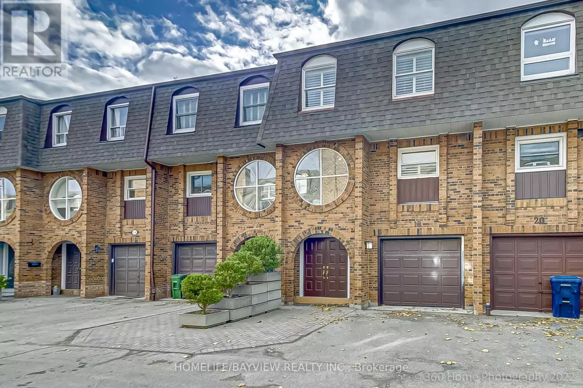 Toronto (st. Andrew-windfields), ON M2P2A1,18 Oaken Gate WAY #18