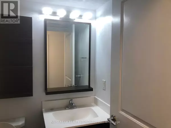 Toronto (henry Farm), ON M2J0B4,275 Yorkland RD #2102