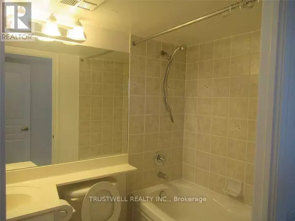 Toronto (willowdale East), ON M2N7A2,15 Northtown WAY #1618