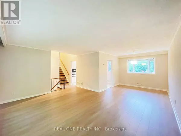 Toronto (parkwoods-donalda), ON M3A1M1,48 LIONEL HEIGHTS CRESCENT
