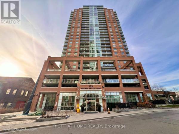 125 Western Battery RD West #214, Toronto (niagara), ON M6K3R8