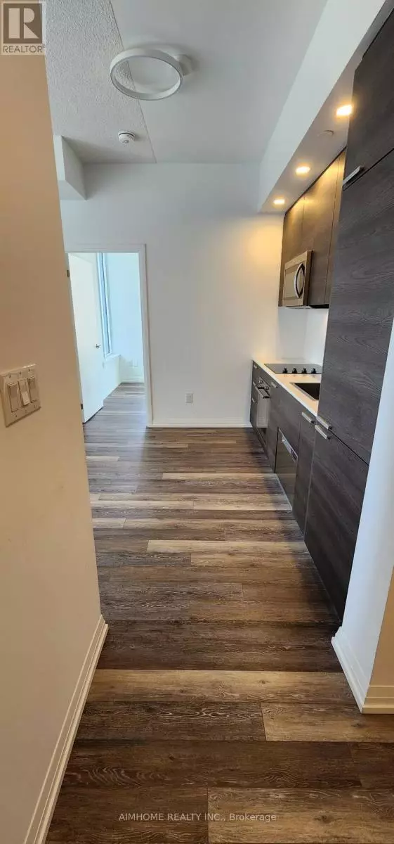 Toronto (willowdale West), ON M2N0L2,75 Canterbury PL #1111
