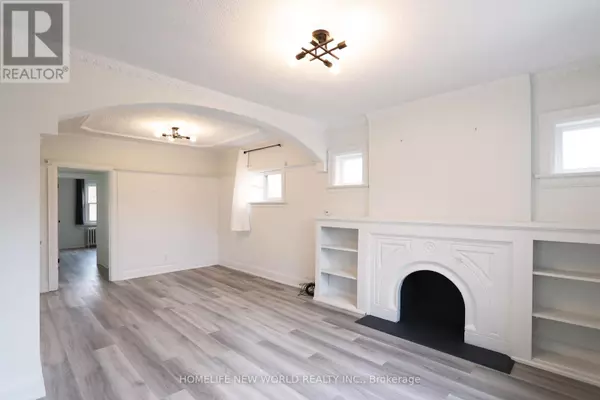 Toronto (oakwood Village), ON M6E3G7,609 Glenholme AVE #Main Floor