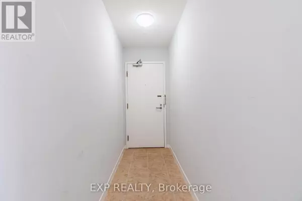 Toronto (thorncliffe Park), ON M4H1P2,21 Overlea BLVD #303