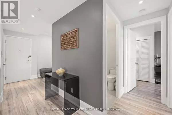Toronto (willowdale East), ON M2N7A1,5 Northtown WAY #2213