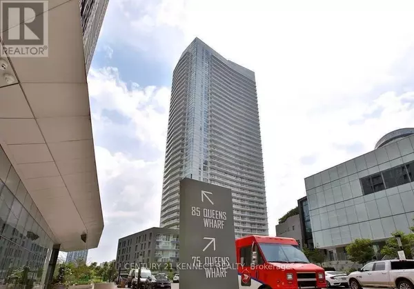 Toronto (waterfront Communities), ON M5V0J8,75 Queens Wharf RD #906