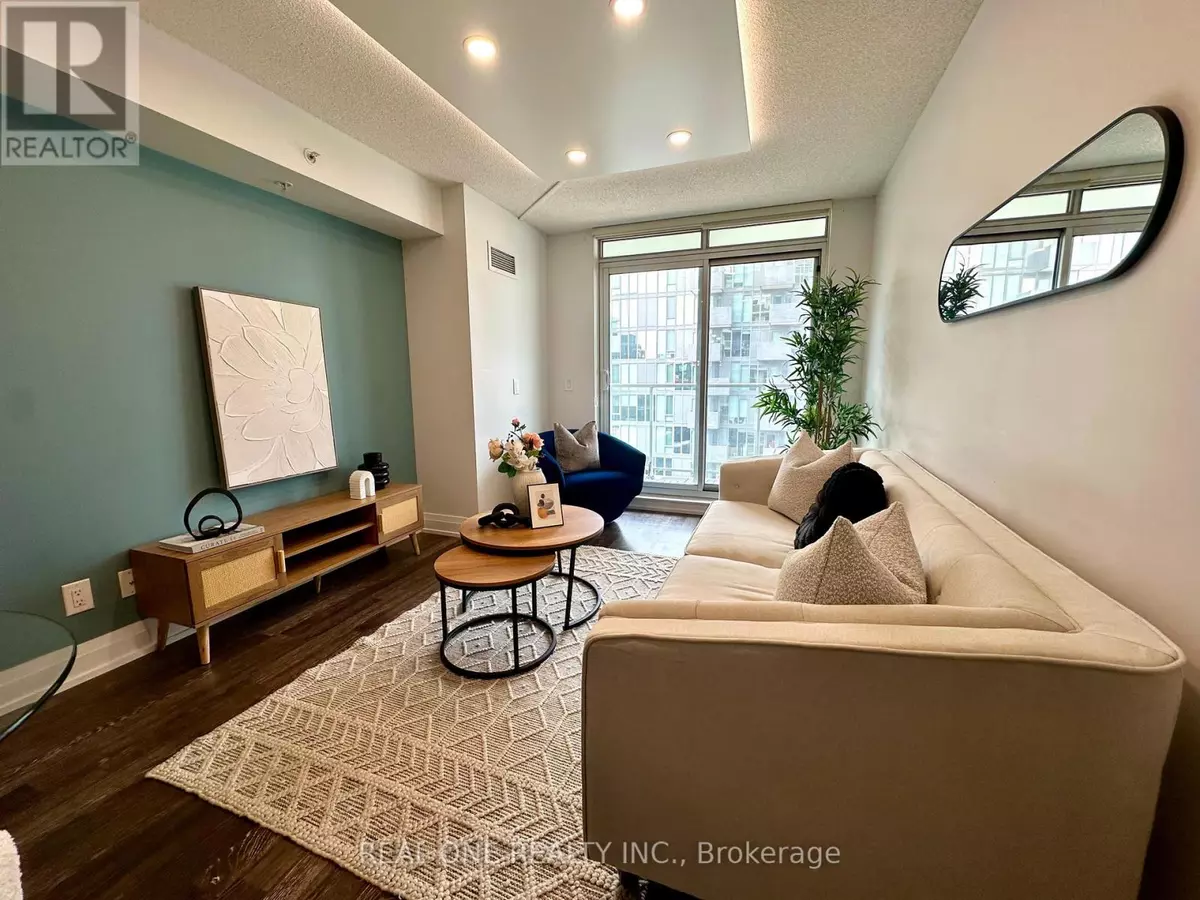 Toronto (clanton Park), ON M3H0C5,565 Wilson AVE #904W
