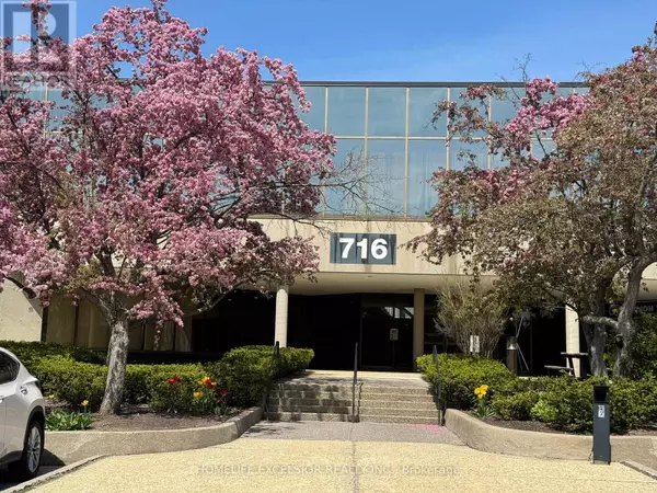 716 Gordon Baker RD #102-103, Toronto (hillcrest Village), ON M2H3B4