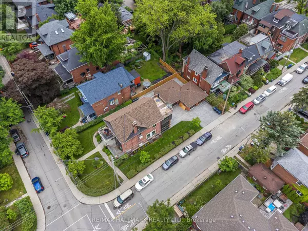 Toronto (dufferin Grove), ON M6H2Y7,202 Rusholme RD #House