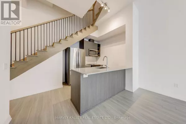 Toronto (mount Pleasant West), ON M4S0E3,25 Holly ST #TH104