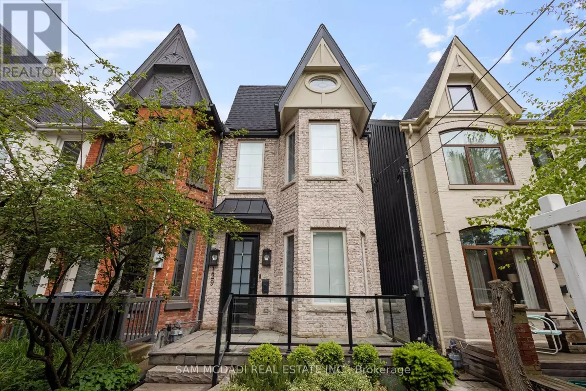 Toronto (little Portugal), ON M6J3J5,129 BEACONSFIELD AVENUE