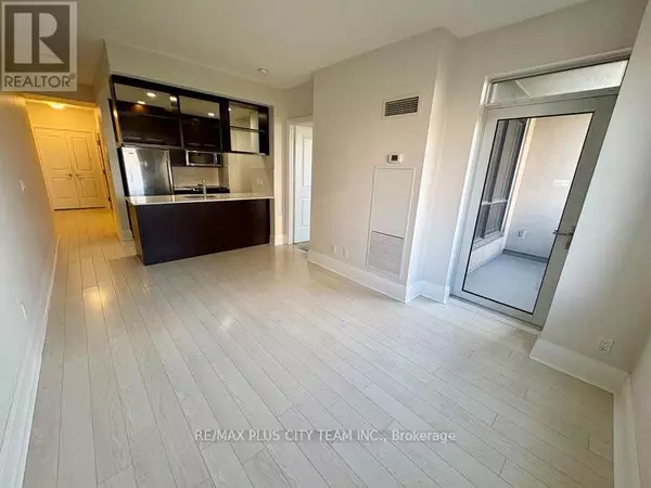 Toronto (willowdale East), ON M2N0C2,100 Harrison Garden BLVD #701