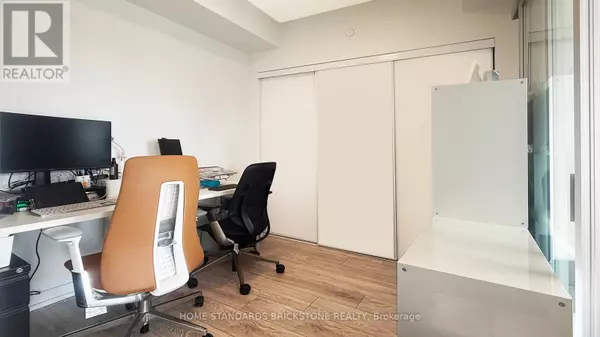 Toronto (humewood-cedarvale), ON M5P0A6,2020 Bathurst ST #512