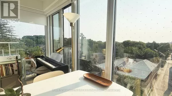 Toronto (humewood-cedarvale), ON M5P0A6,2020 Bathurst ST #512
