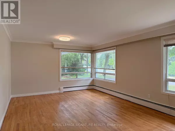 Toronto (parkwoods-donalda), ON M3A3E4,103 LAURENTIDE DRIVE
