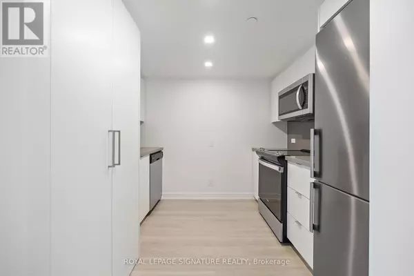 Toronto (clanton Park), ON M3H0E3,30 Tretti WAY #824