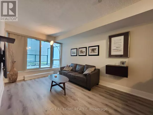 560 Front ST West #202, Toronto (waterfront Communities), ON M5V1C1