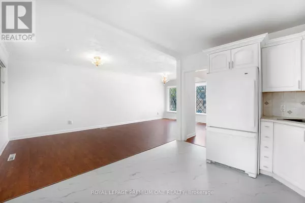 Toronto (willowdale East), ON M2N4C5,139 Mckee AVE #ENTIRE