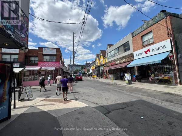 Toronto (kensington-chinatown), ON M5T1L9,181 Baldwin AVE #B