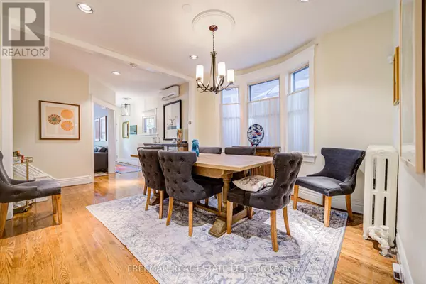 Toronto (casa Loma), ON M5R1Y6,56 AUSTIN TERRACE