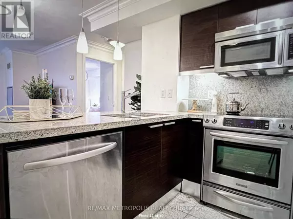 Toronto (bayview Village), ON M2K1B7,650 Sheppard AVE #331