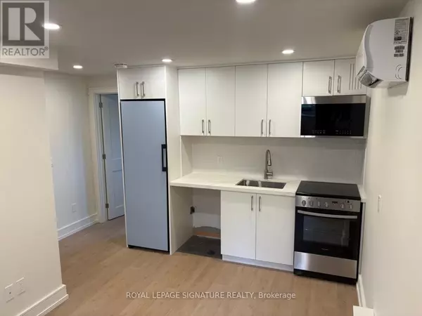 Toronto (willowdale West), ON M2R1L2,9 Fleetwell CT #Lower