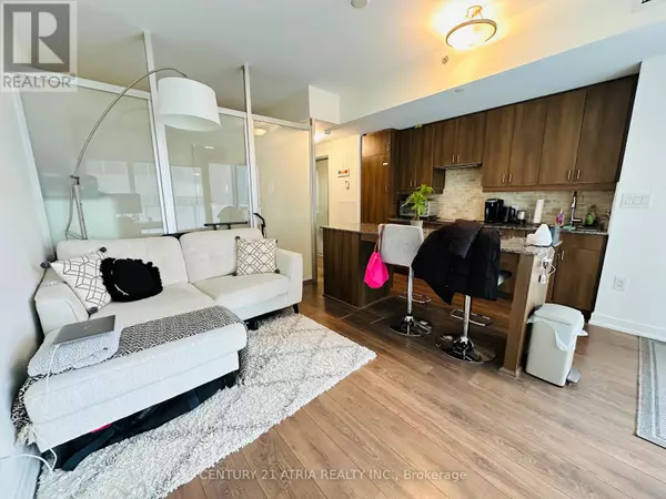Toronto (kensington-chinatown), ON M5G1S9,426 University AVE #1807