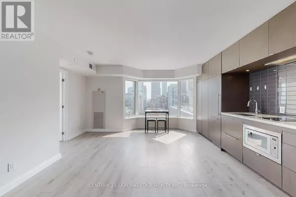 Toronto (annex), ON M5R1C4,155 Yorkville AVE #1704