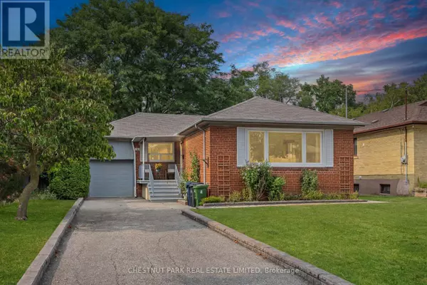 16 EVERINGHAM COURT, Toronto (newtonbrook East), ON M2M2J5