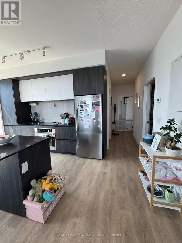 Toronto (regent Park), ON M5A0P8,225 SUMACH ST #2005