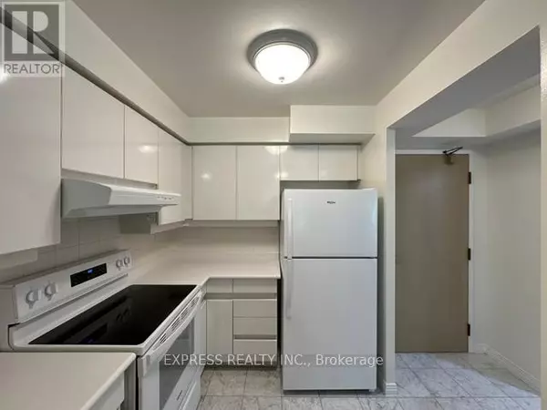 Toronto (annex), ON M4W3S8,942 Yonge ST #205