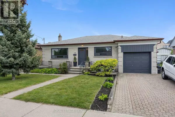 Toronto (englemount-lawrence), ON M6A1N3,151 RANEE AVENUE