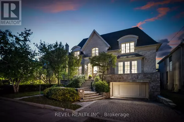 Toronto (bedford Park-nortown), ON M5M2X3,208 CARMICHAEL AVENUE