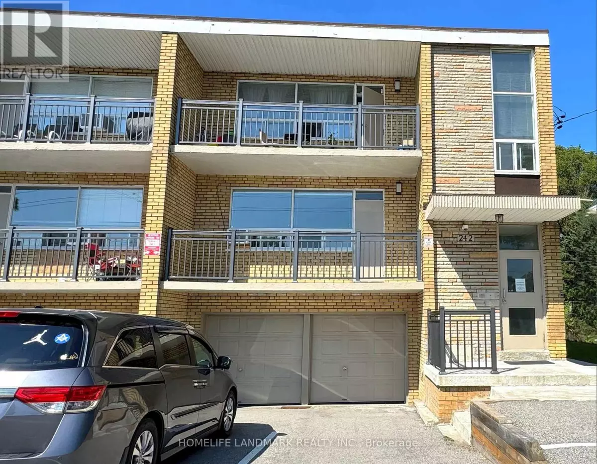 Toronto (bathurst Manor), ON M3H5K3,242 Wilmington AVE #2