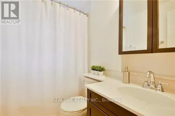 Toronto (hillcrest Village), ON M2H1G6,308 UPPER A1 - 19 LISZT GATE