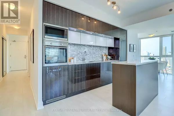 Toronto (waterfront Communities), ON M5V0B4,318 Richmond ST #3904
