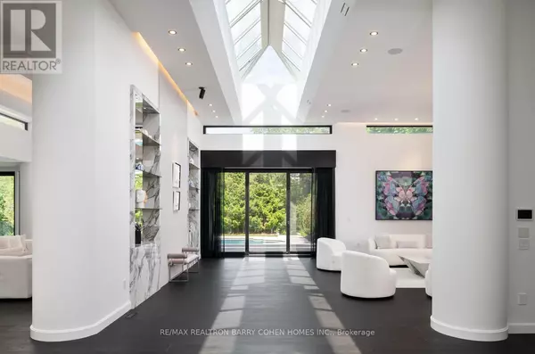 Toronto (bridle Path-sunnybrook-york Mills), ON M3C2N3,45 PARK LANE CIRCLE