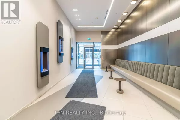 Toronto (oakwood Village), ON M6E0A1,1603 Eglinton AVE West #506