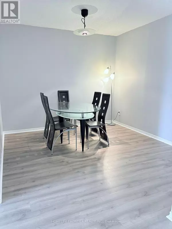 Toronto (newtonbrook East), ON M2M4J4,7 Bishop AVE #618