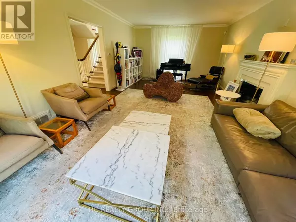 Toronto (bridle Path-sunnybrook-york Mills), ON M2L1N9,41 WILKET ROAD